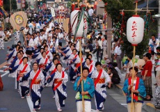 夏祭り（総踊り女性）